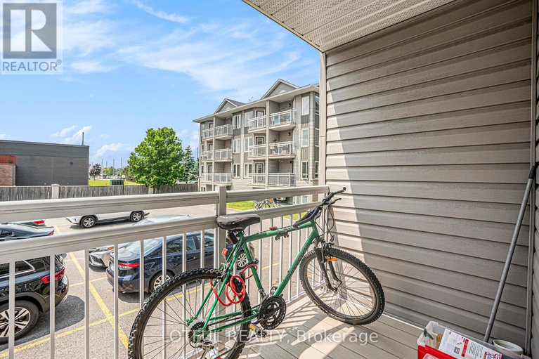 28641676/a-2016-dorima-street/avalon-east/ottawa/ontario/K4A0X5_26