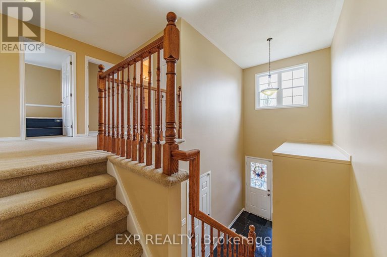 29636240/356-west-ridge-drive/stittsville-south/ottawa/ontario/K2S2G8_16