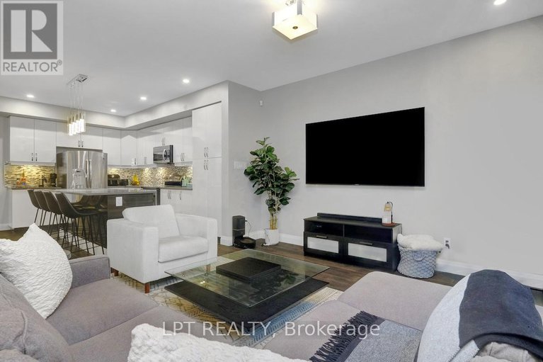 29295105/319-glynn-avenue/overbrookcastle-heights/ottawa/ontario/K1K1R9_17