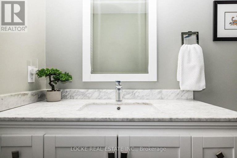 29449674/6492-waddion-drive/greely/ottawa/ontario/K4P1E7_59