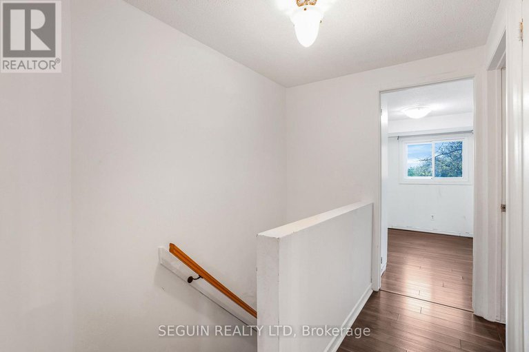 29101231/6138-brookside-lane/convent-glen-south/ottawa/ontario/K1C2K7_22