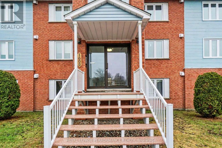 29476658/d6-160-edwards-street/town-of-rockland/clarence-rockland/ontario/K4K1H9_31