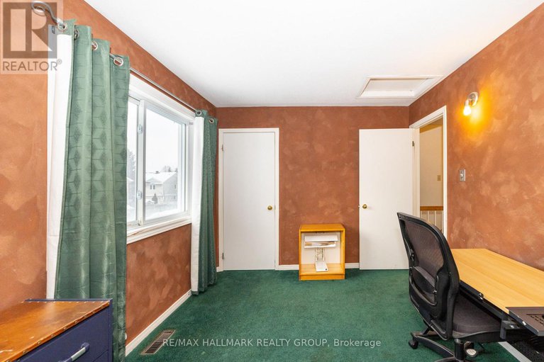 29171549/29-935-cookshire-crescent/fallingbrookridgemount/ottawa/ontario/K4A3K4_19