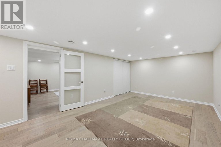 29639212/23-riverbrook-road/arlington-woods/ottawa/ontario/K2H7W7_33