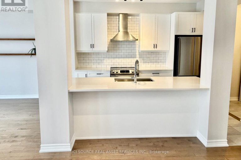 28905249/106-equitation-circle/goulbourn-twp-from-franktown-rdsouth-to-rideau/ottawa/ontario/K0A2Z0_12
