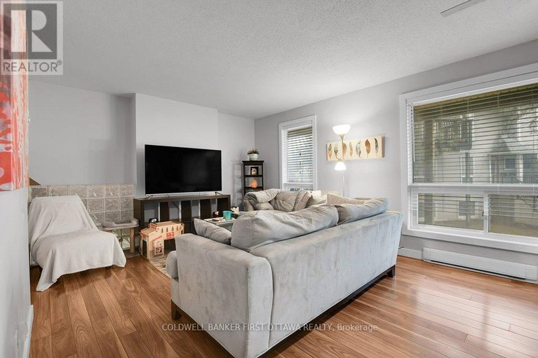 29633172/604-tanguay-court/katimavik/ottawa/ontario/K2L3X3_11