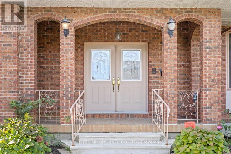 29009459/1538-claymor-avenue/carleton-heights/ottawa/ontario/K2C1T1_4