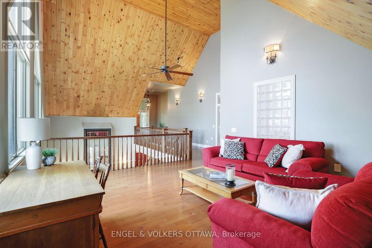 29413884/146-becks-shore-road/drummond-n-elmsley-drummond-twp/drummondnorth-elmsley/ontario/K7H3C8_17