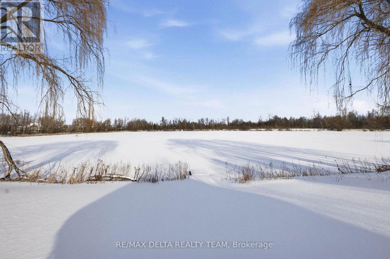 29284184/1653-lakeshore-drive/greely/ottawa/ontario/K4P1H1_31