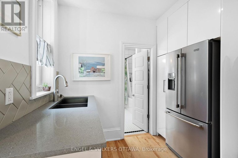 28550039/244-flora-street/ottawa-centre/ottawa/ontario/K1R5R9_22