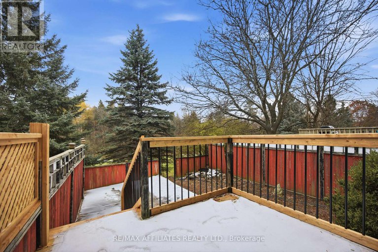 29125287/137-hearst-way/katimavik/ottawa/ontario/K2L4G5_33