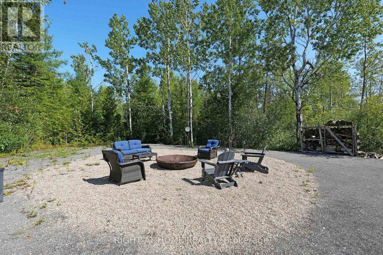 29505106/8833-copeland-road/btwn-franktown-rd-fallowfield-rd/ottawa/ontario/K0A1B0_33