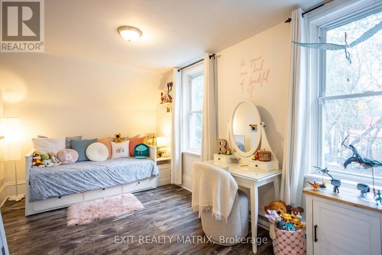 29642729/44-mill-street/village-of-russell/russell/ontario/K4R1E1_32