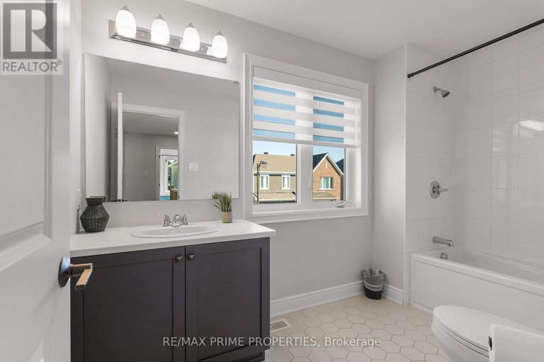 29245755/839-mercier-crescent/orleans-village/ottawa/ontario/K1W0N6_31