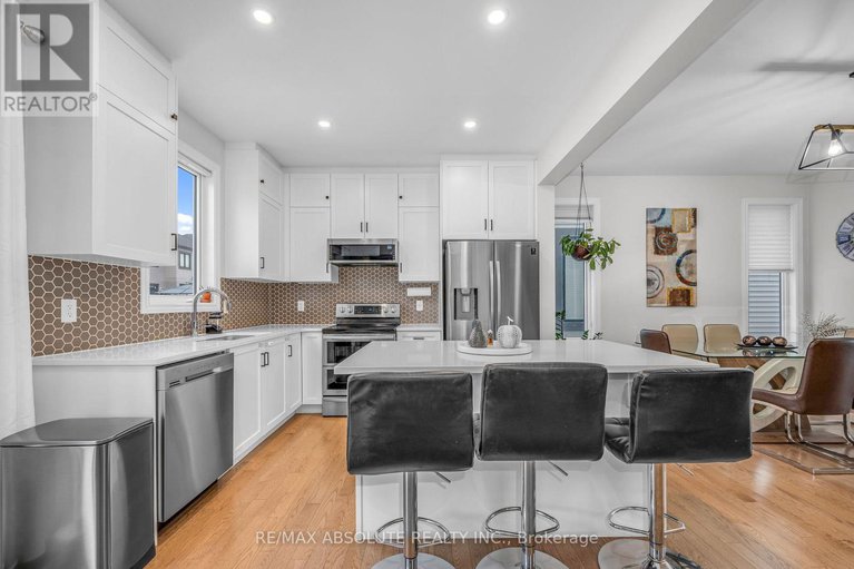 28752702/730-perseus-avenue/half-moon-bay/ottawa/ontario/K2J6V8_8