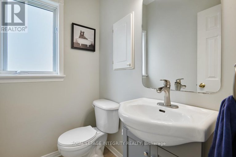 28785274/1036-rocky-harbour-crescent/riverside-southgloucester-glen/ottawa/ontario/K1V1V2_15