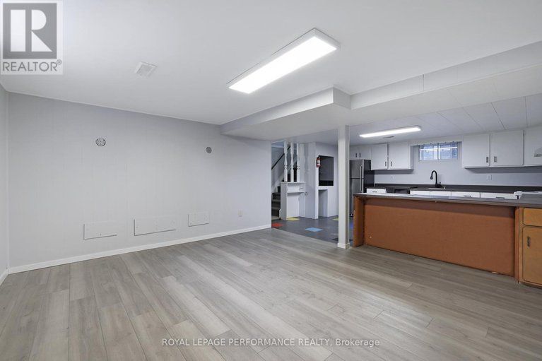 28179487/2247-miramichi-street/kenson-park/ottawa/ontario/K2C0Z1_27