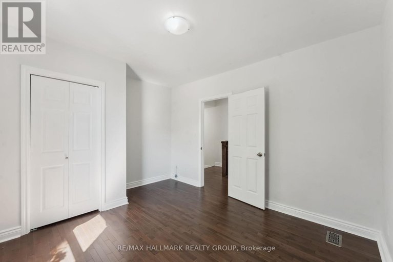 28383453/322-booth-street/west-centre-town/ottawa/ontario/K1R7K2_25