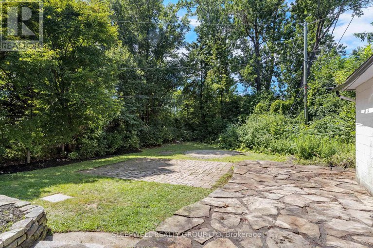 28651207/2209-belair-drive/bel-air-park/ottawa/ontario/K2C0X2_31