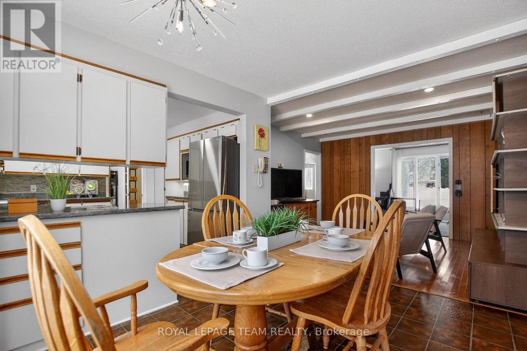 29372454/18-pentland-crescent/beaverbrook/ottawa/ontario/K2K1V5_19