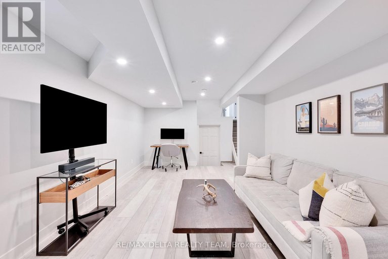 29202255/2556-gravelle-crescent/blackburn-hamlet/ottawa/ontario/K1B3A3_26