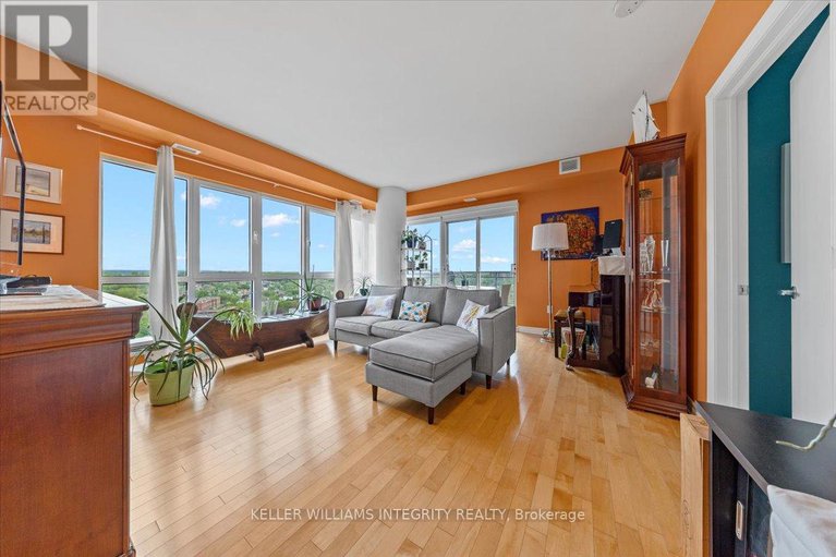 28318960/1604-70-landry-street/vanier/ottawa/ontario/K1L0A8_15