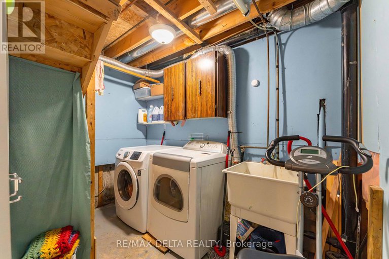 28376418/271-bonavista-street/town-of-rockland/clarence-rockland/ontario/K4K1N8_22