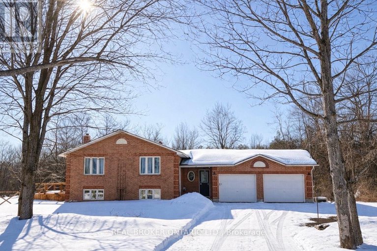 29420694/18-smith-road/north-grenville-twp-kemptville-south/north-grenville/ontario/K0G1T0_1