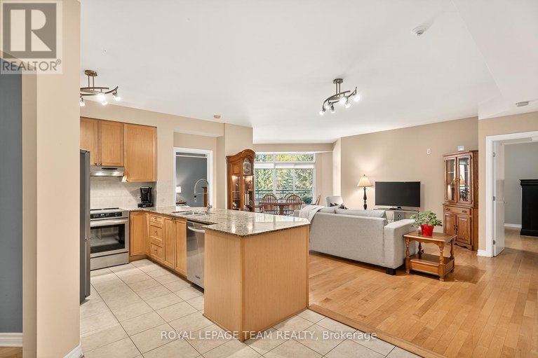 29430008/230-205-bolton-street/lower-townbyward-market/ottawa/ontario/K1N1K7_2