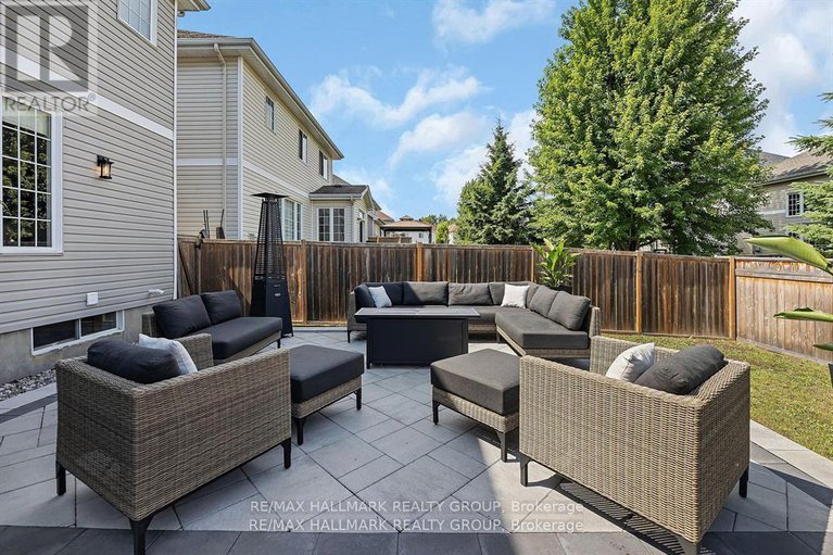 28798705/137-stedman-street/blossom-parkkemp-parkfindlay-creek/ottawa/ontario/K1T0B4_43
