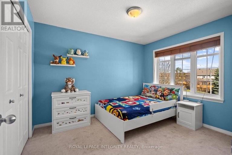 29642084/722-nakina-way/riverside-southgloucester-glen/ottawa/ontario/K1V2H9_16