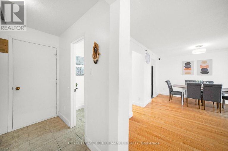 29452599/1557-verchere-street/chateauneuf/ottawa/ontario/K1C7C7_16