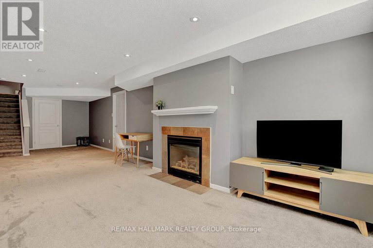 28783234/755-bowercrest-crescent/riverside-southgloucester-glen/ottawa/ontario/K1V2M3_29