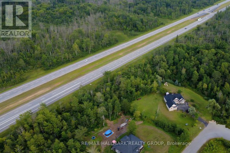 28667660/11-rideau-crossing-crescent/north-grenville-twp-kemptville-east/north-grenville/ontario/K0G1J0_39