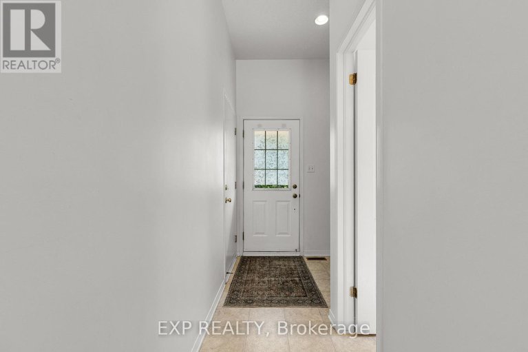 28587285/23-southpointe-avenue/longfields/ottawa/ontario/K2J4V4_11