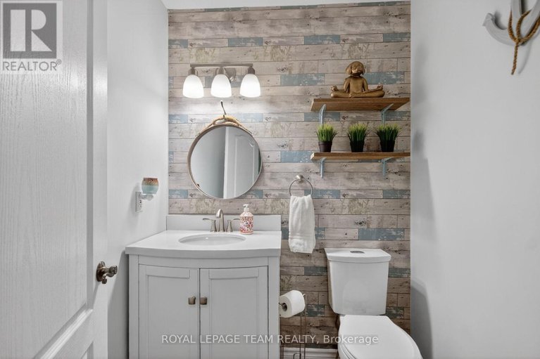 29614412/75-renoir-drive/embrun/russell/ontario/K0A1W0_8