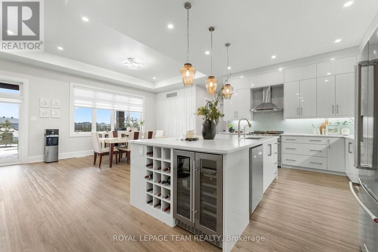 29539782/7125-still-meadow-way/greely/ottawa/ontario/K4P1B8_19