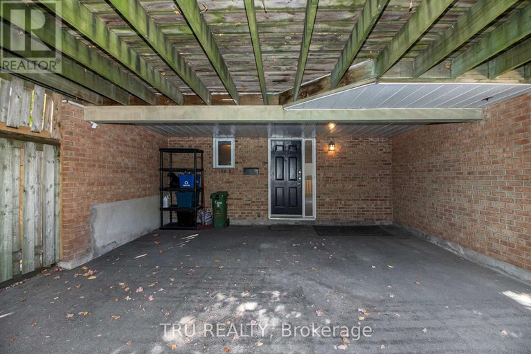 29015118/1132-chimney-hill-way/beacon-hill-south/ottawa/ontario/K1J8Z6_34