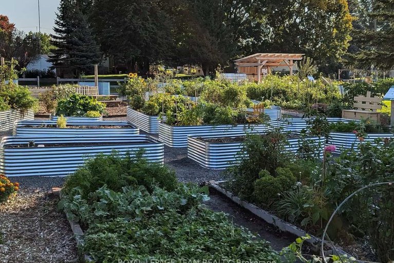 29038581/1965-patricia-street/town-of-rockland/clarence-rockland/ontario/K4K1B2_47