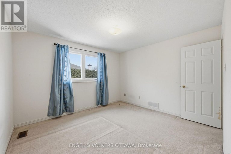 29484139/591-merkley-drive/fallingbrookpineridge/ottawa/ontario/K4A1S3_22