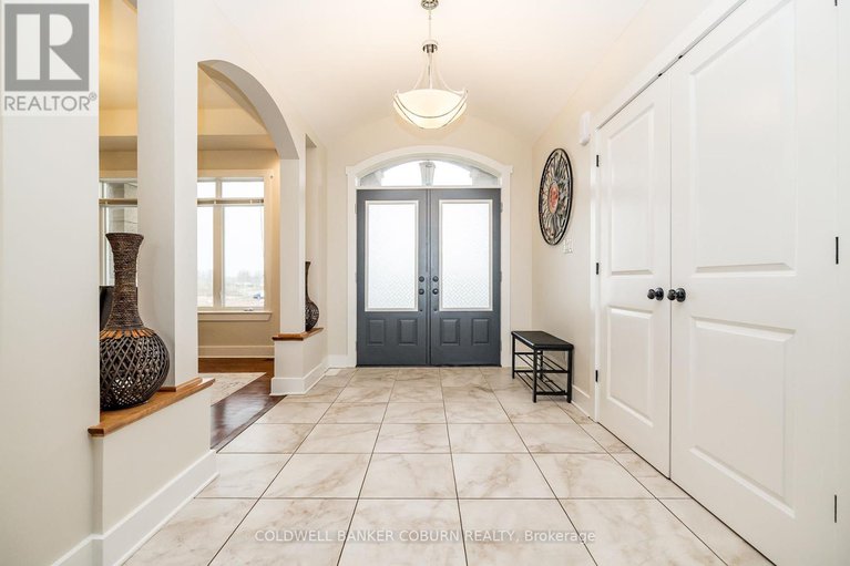 28998617/270-west-lake-circle/huntley-ward-south-east/ottawa/ontario/K0A1L0_5