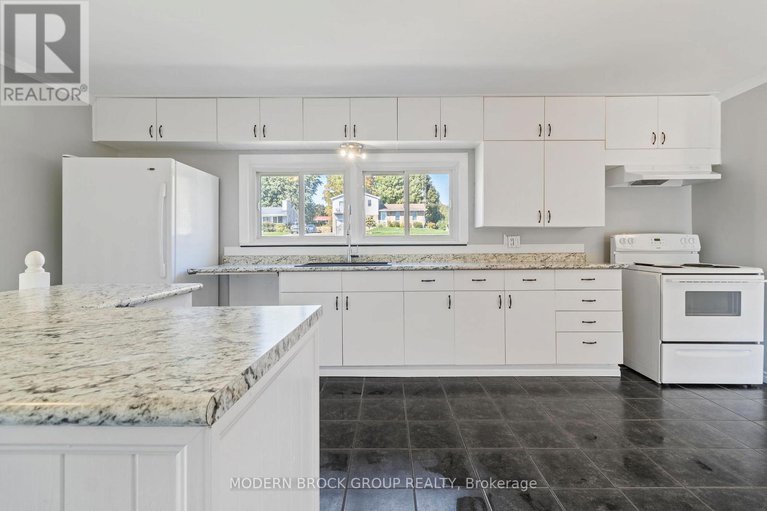 28960799/27-sarah-street/augusta-twp/augusta/ontario/K0E1P0_14