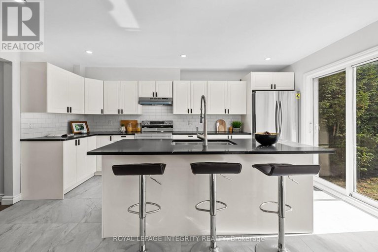 29147559/83-saddle-crescent/hunt-club-park/ottawa/ontario/K1G5L3_13