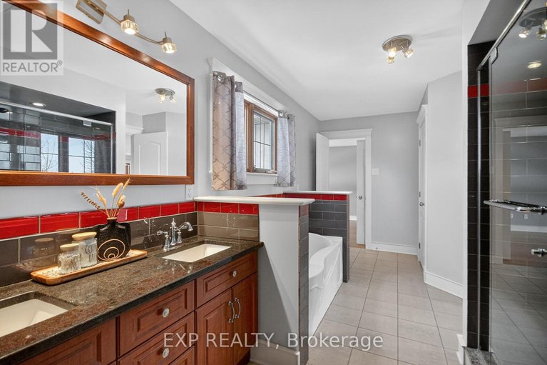 29536082/6715-suncrest-drive/greely/ottawa/ontario/K4P0B3_25