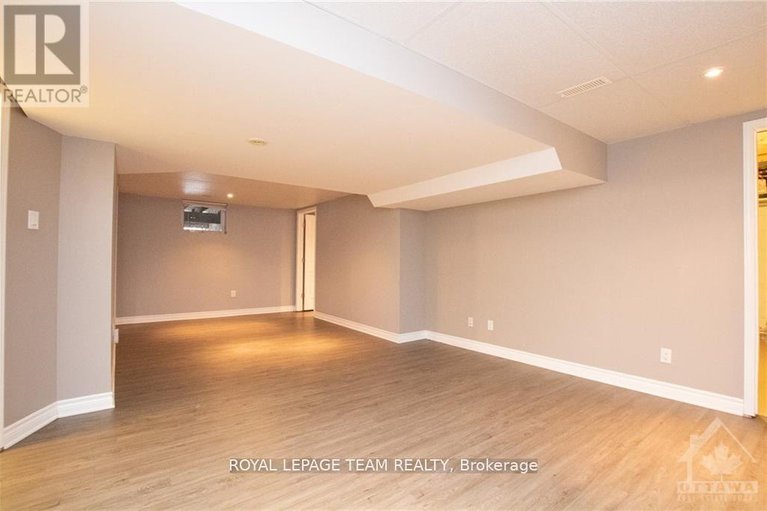 29269332/49-crownhill-street/beacon-hill-south/ottawa/ontario/K1J7K5_20