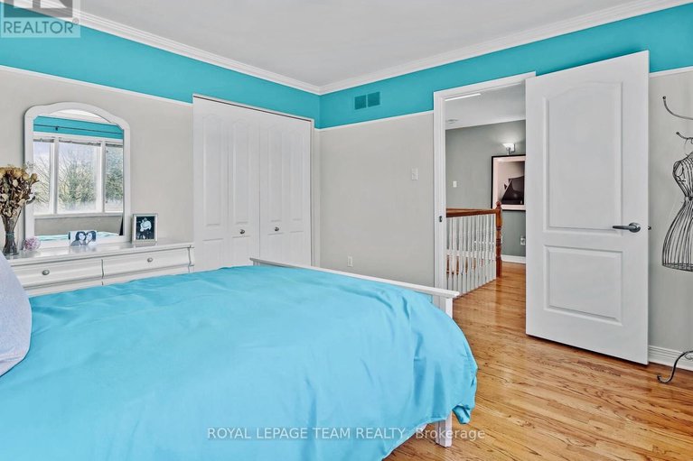 29069392/1105-cindy-hill-crescent/manotick-long-island-nicholls-island/ottawa/ontario/K4M1E8_33