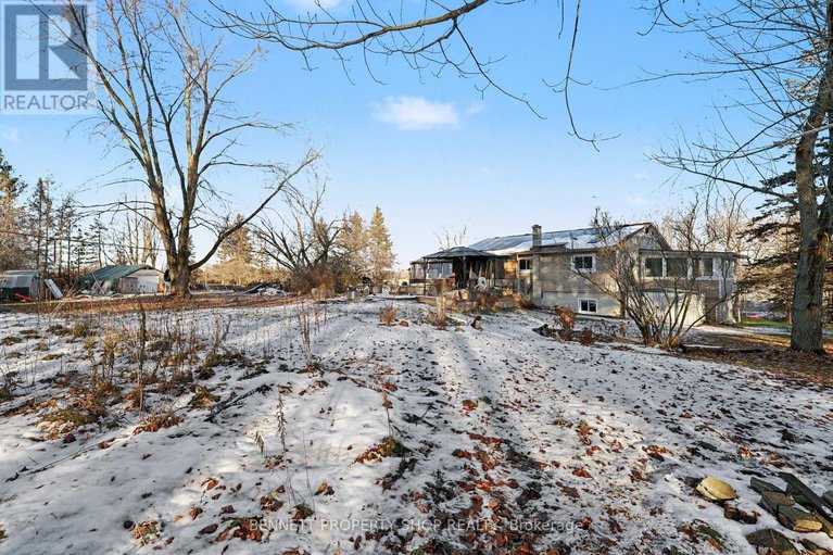 29142676/6070-fourth-line-road/rideau-twp-w-of-hwy-16-north-of-reg-rd-6/ottawa/ontario/K0A2T0_23