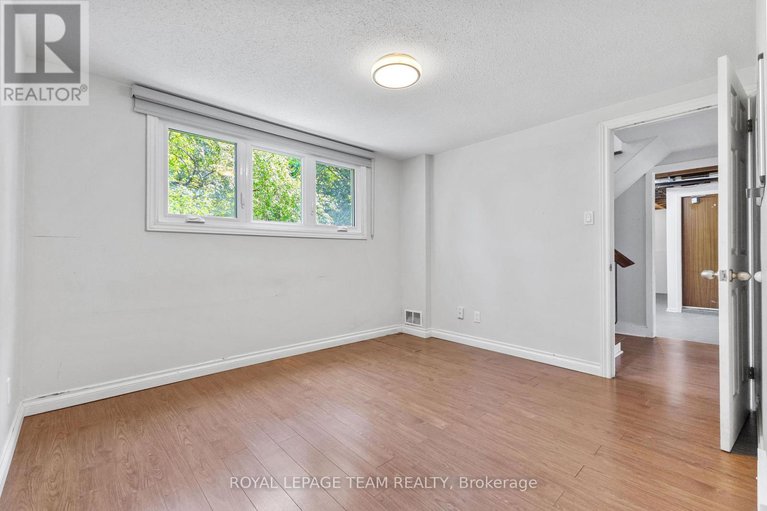 28608553/29-ashgrove-crescent/briargreen/ottawa/ontario/K2G0S1_31