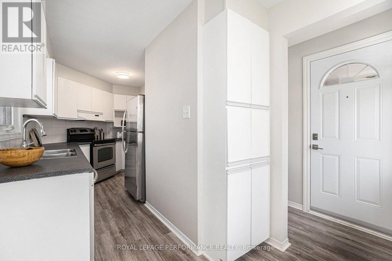 28573942/6074-red-willow-drive/chapel-hill/ottawa/ontario/K1C7J5_13