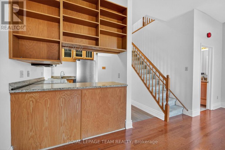 28946487/6-635-richmond-road/woodroffe/ottawa/ontario/K2A0G6_16